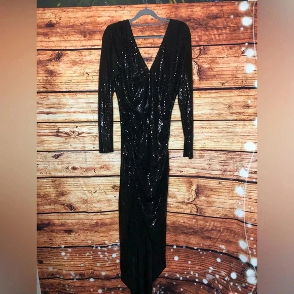 Sequin High-Slit Maxi Dress - Picture 6 of 16